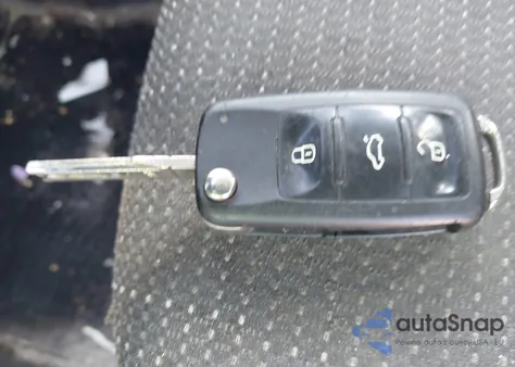 2017 Volkswagen Passat 1.8T S из США, поврежденный, VIN 1VWAT7A38HC079423